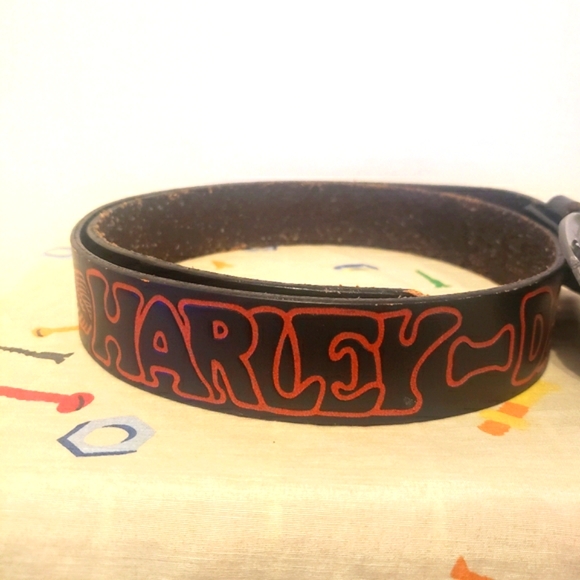 Harley Davidson Buckle And Belt Embossed Black Leather Size 44 USA - Picture 4 of 16